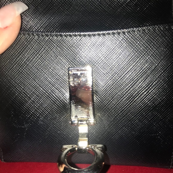 💯% Auth. Salvtore Ferragamo Black Leather Wallet - Picture 15 of 15